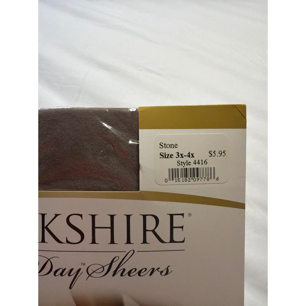 Berkshire All Day Sheers Pantyhose Stone Queen 3x-4x Sandalfoot Style 4416 NIP